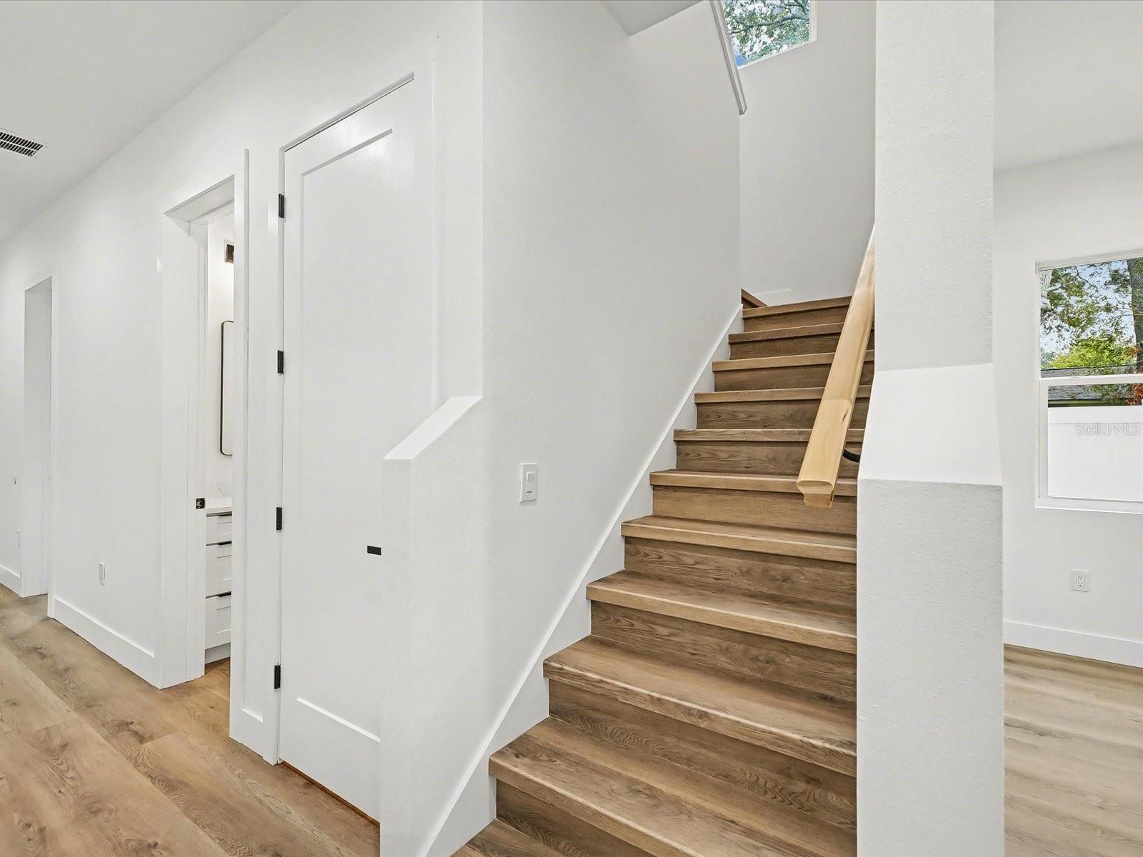 Image 26 of 96 For 1751 27th Avenue N