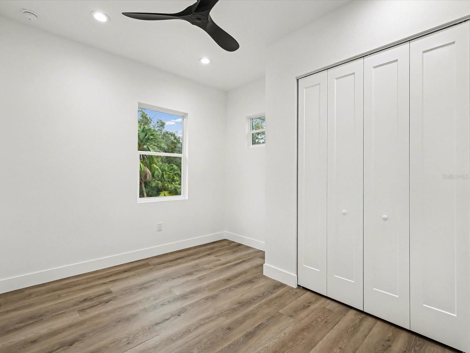 Image 36 of 96 For 1751 27th Avenue N