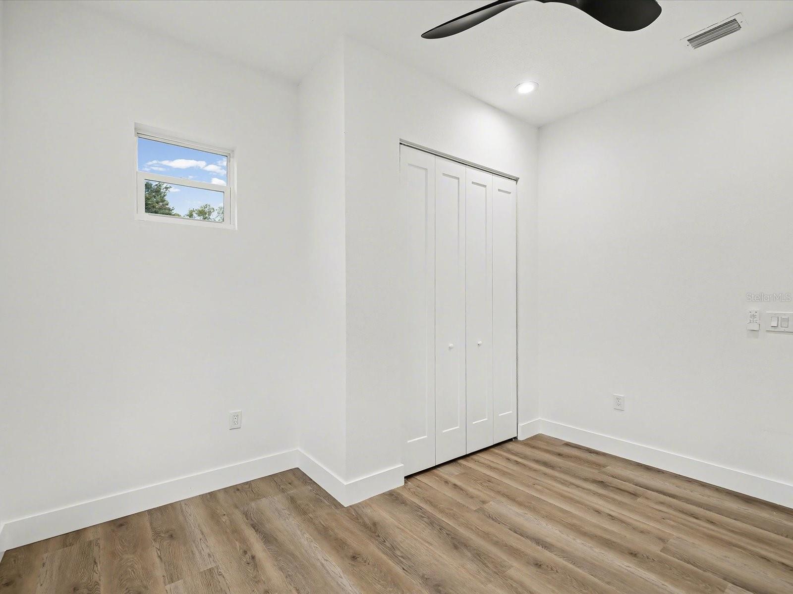 Image 37 of 96 For 1751 27th Avenue N