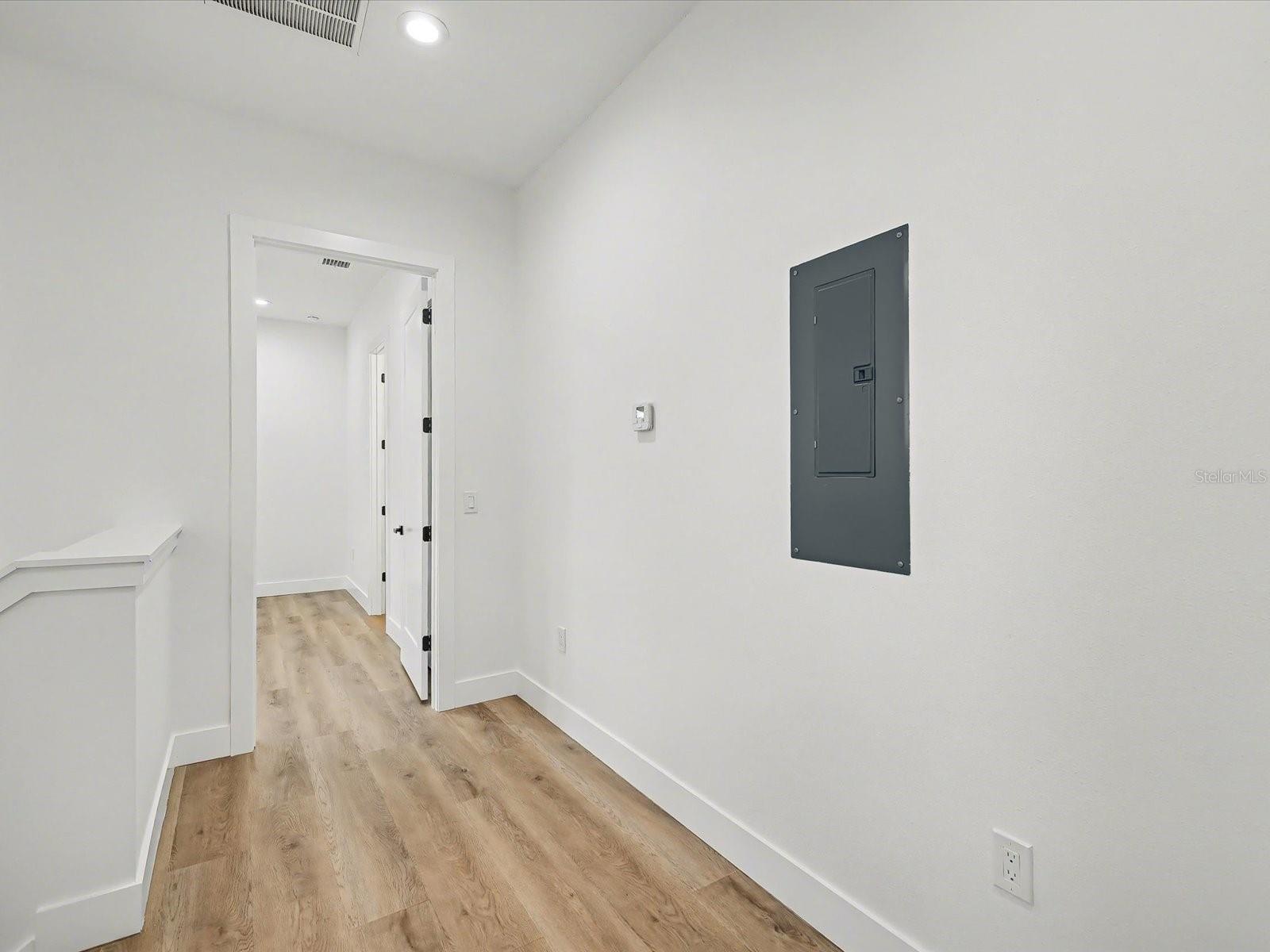 Image 41 of 96 For 1751 27th Avenue N