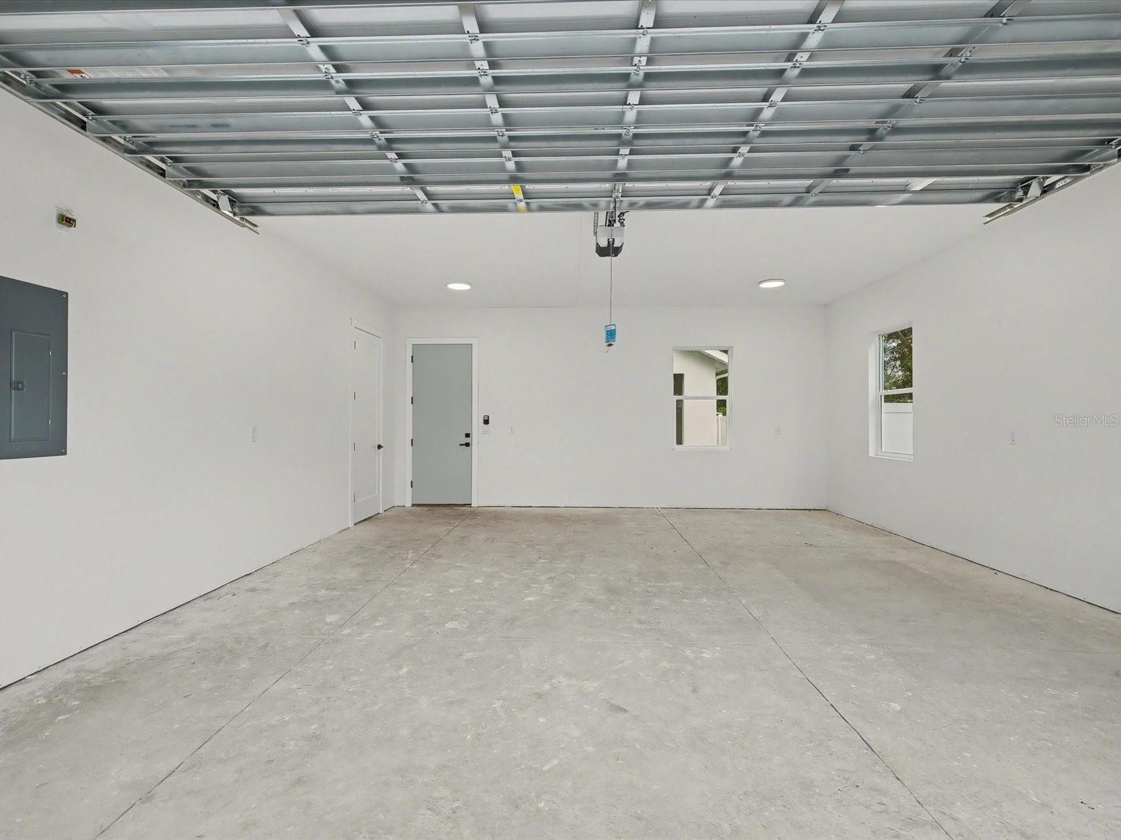 Image 43 of 96 For 1751 27th Avenue N