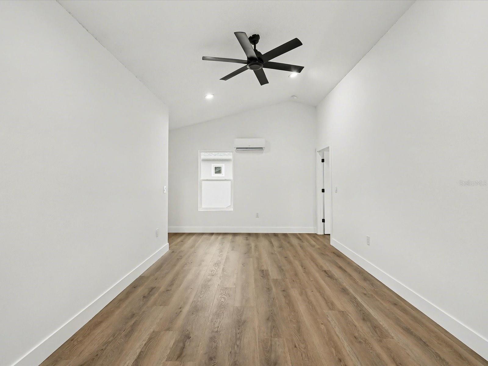 Image 50 of 96 For 1751 27th Avenue N