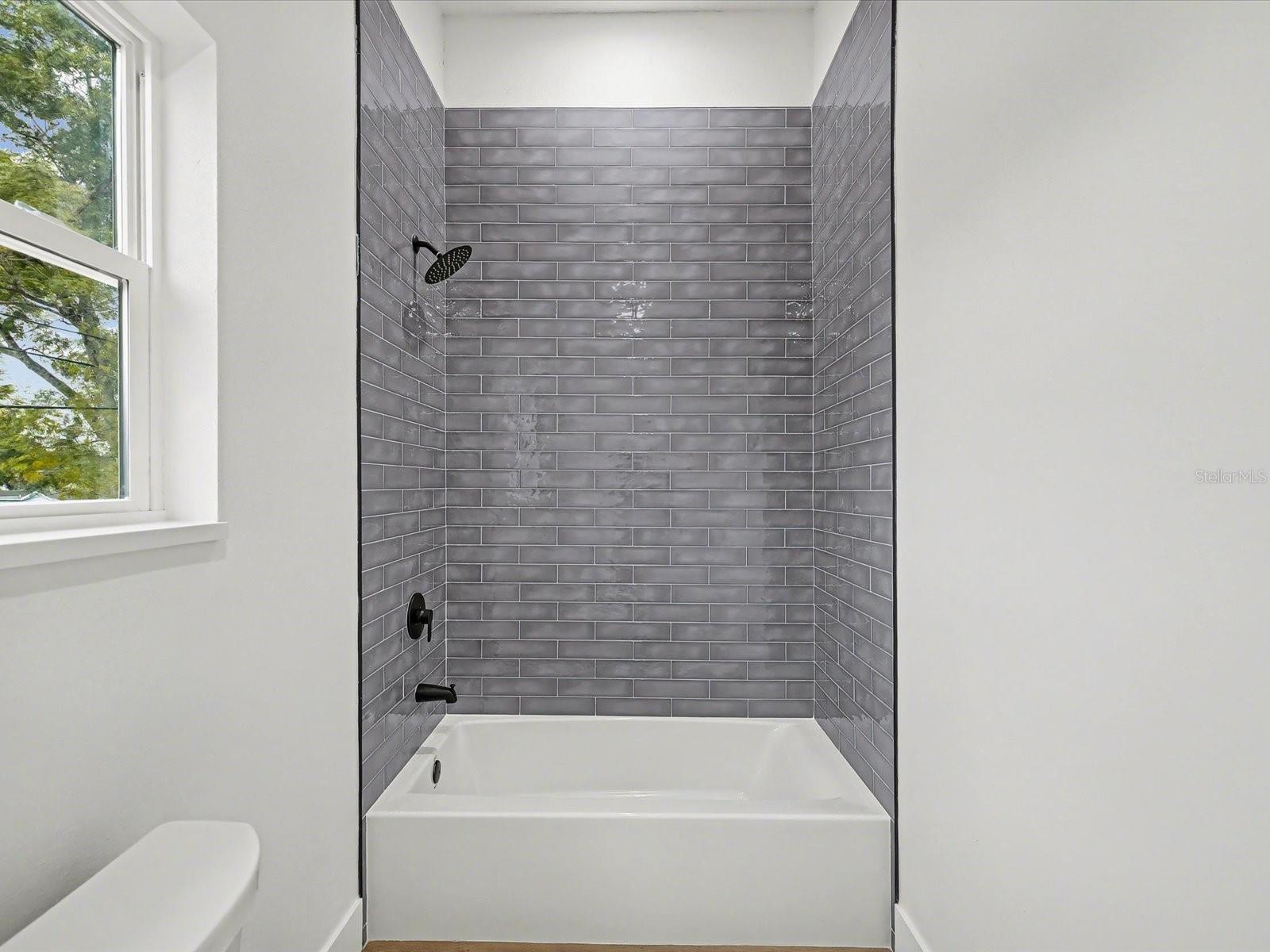 Image 57 of 96 For 1751 27th Avenue N