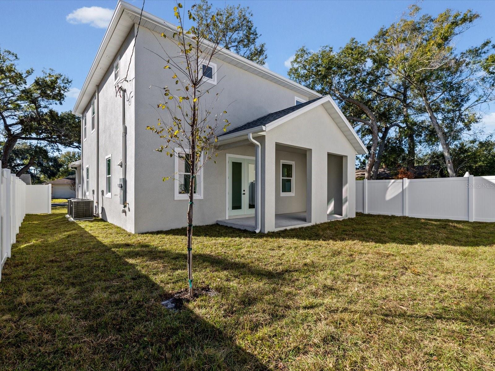 Image 62 of 96 For 1751 27th Avenue N