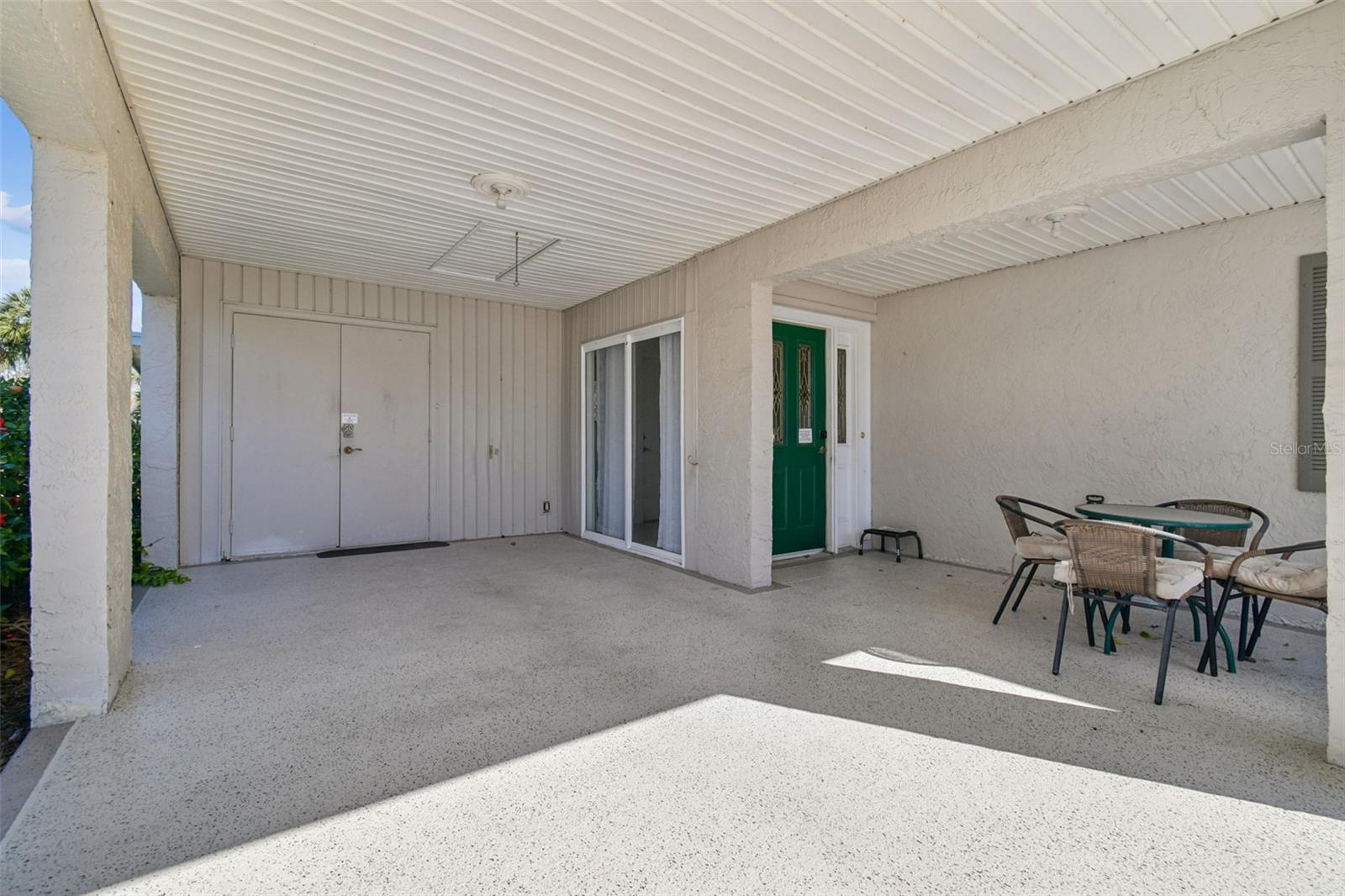 Image 22 of 26 For 123 Glendower Circle