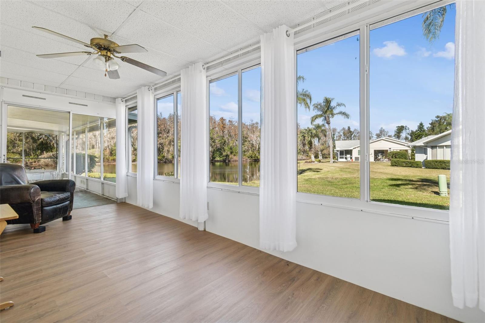 Image 9 of 26 For 123 Glendower Circle