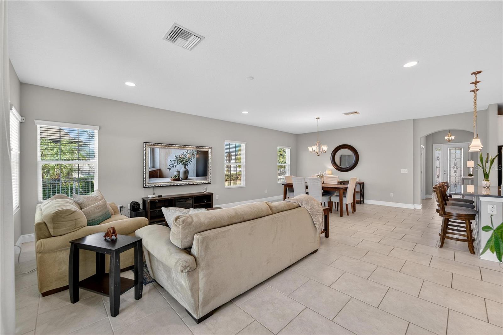 Image 12 of 97 For 5427 Silver Sun Drive