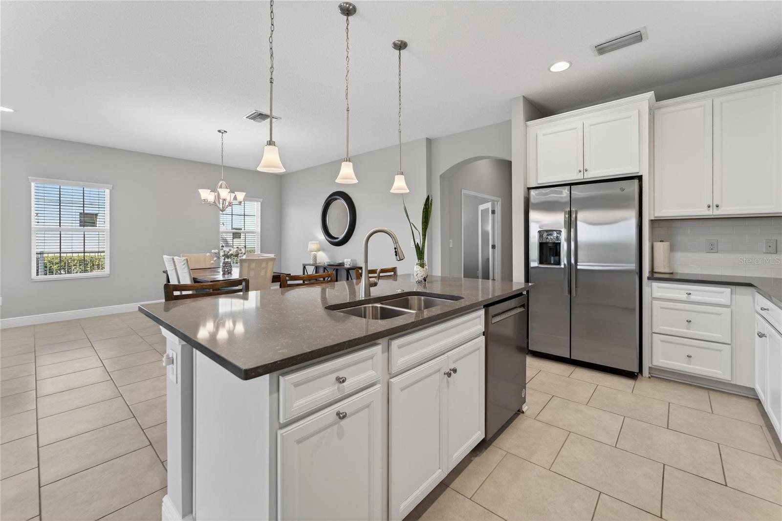 Image 19 of 97 For 5427 Silver Sun Drive