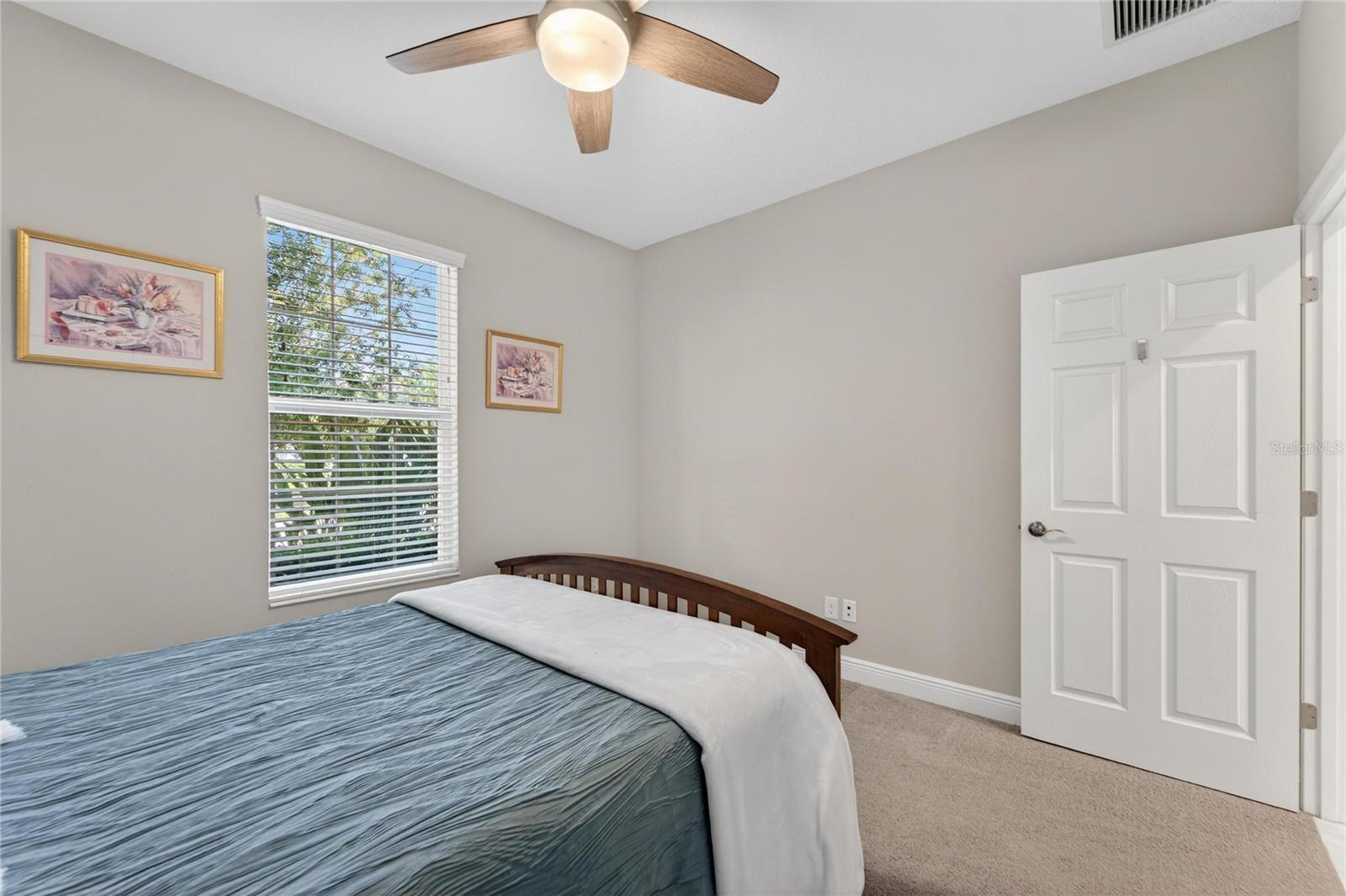 Image 42 of 97 For 5427 Silver Sun Drive