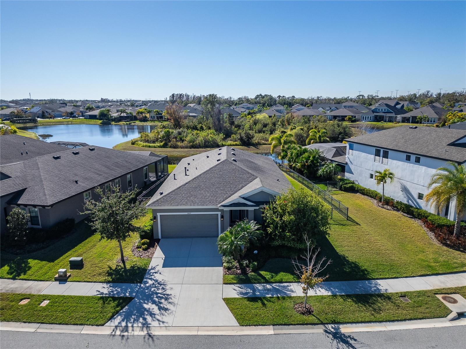 Image 63 of 97 For 5427 Silver Sun Drive