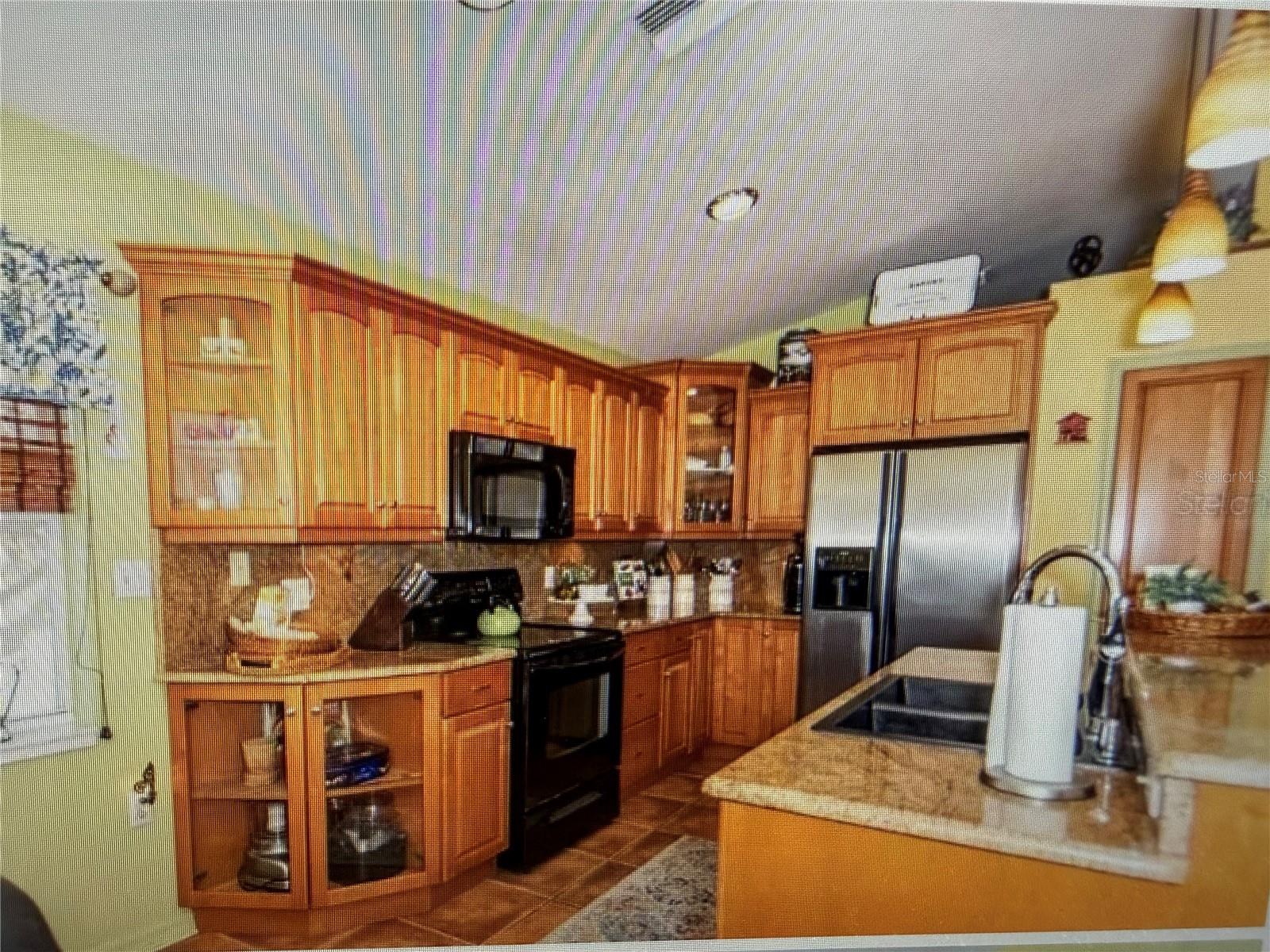 Listing photo id 0 for 10457 Crestfield Drive