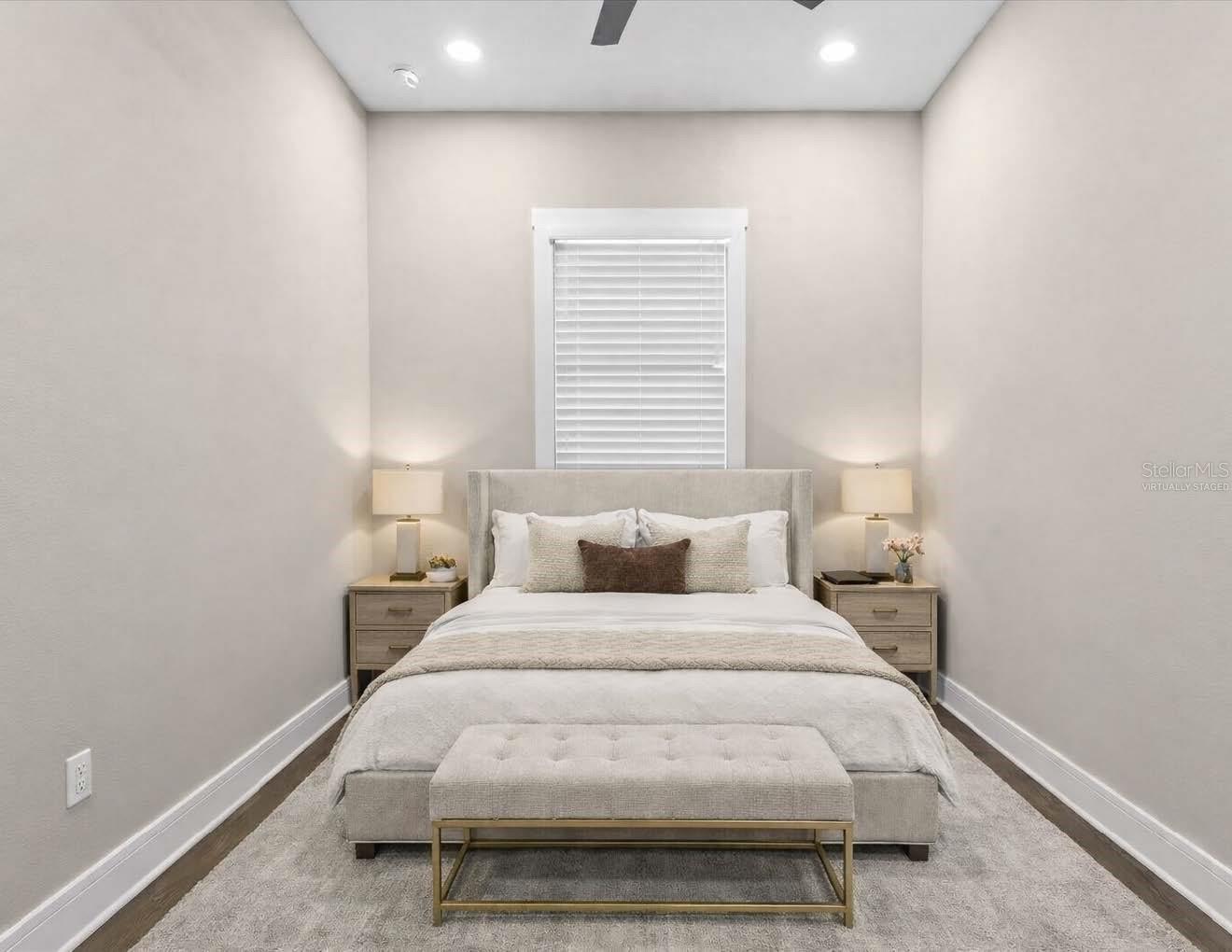 Image 16 of 37 For 213 Giddens Avenue