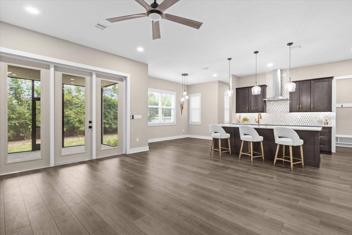 Image 4 of 37 For 213 Giddens Avenue