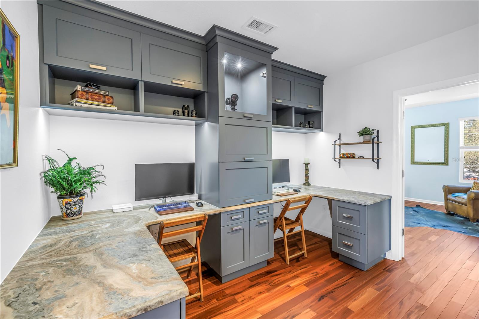 Listing photo id 19 for 5284 6th Way N