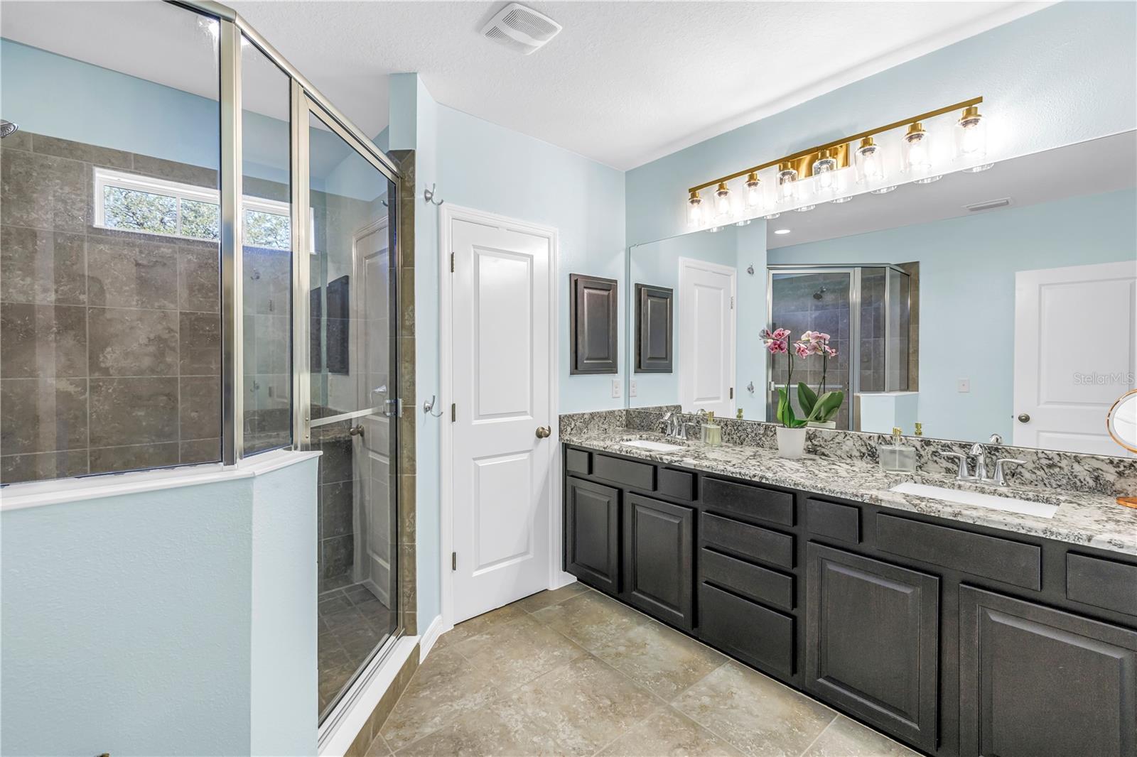 Listing photo id 23 for 5284 6th Way N