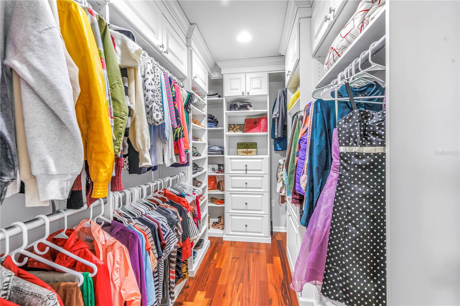 Listing photo id 27 for 5284 6th Way N