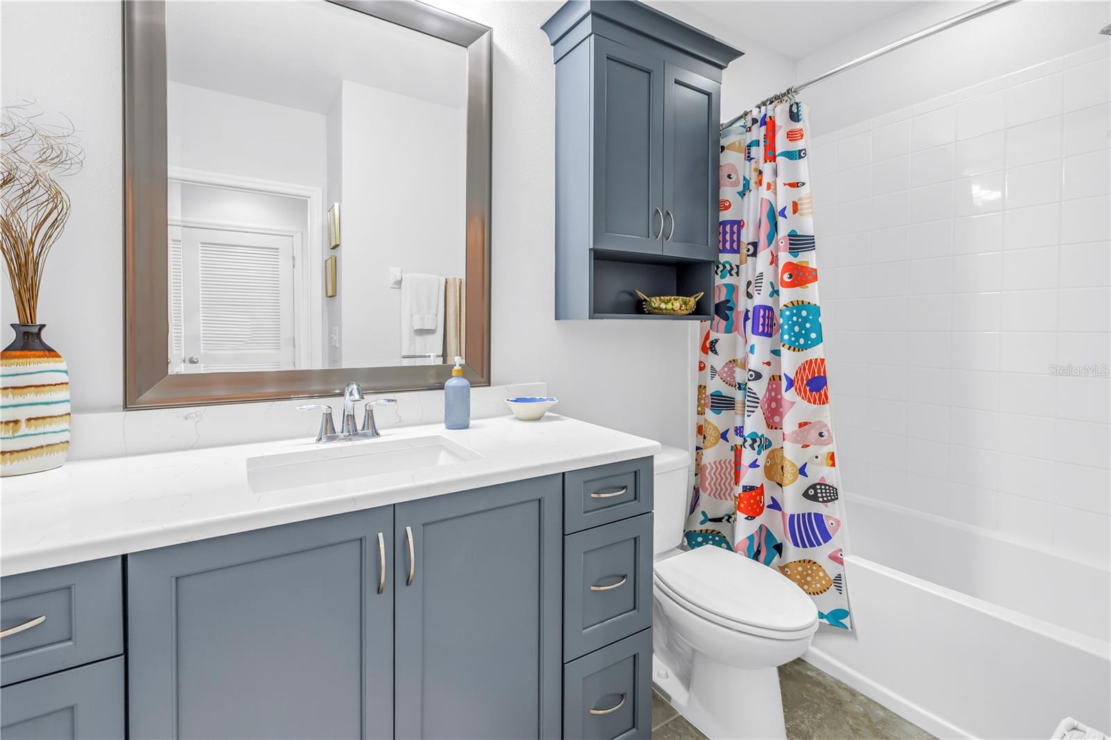 Listing photo id 30 for 5284 6th Way N