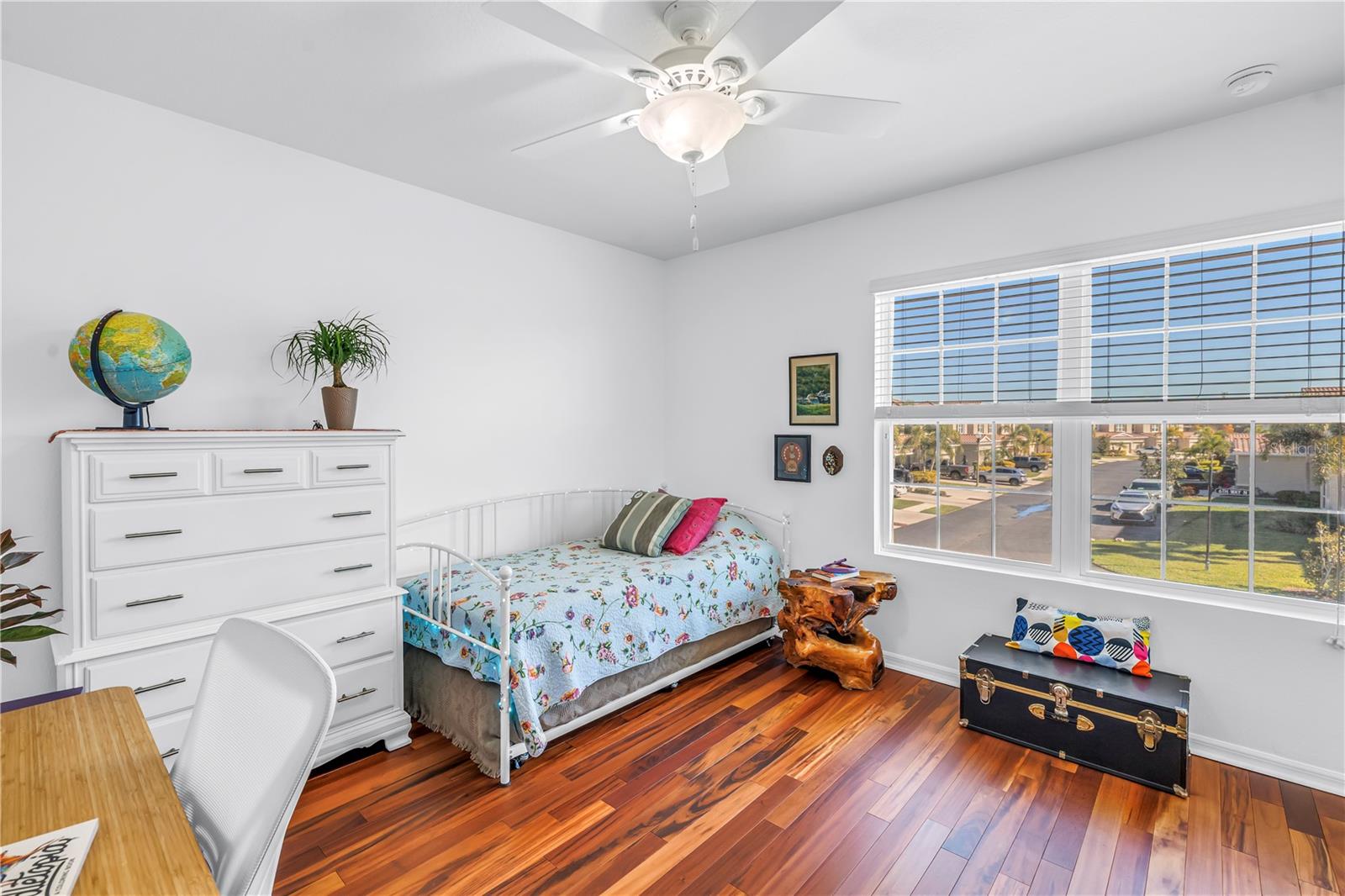 Listing photo id 31 for 5284 6th Way N