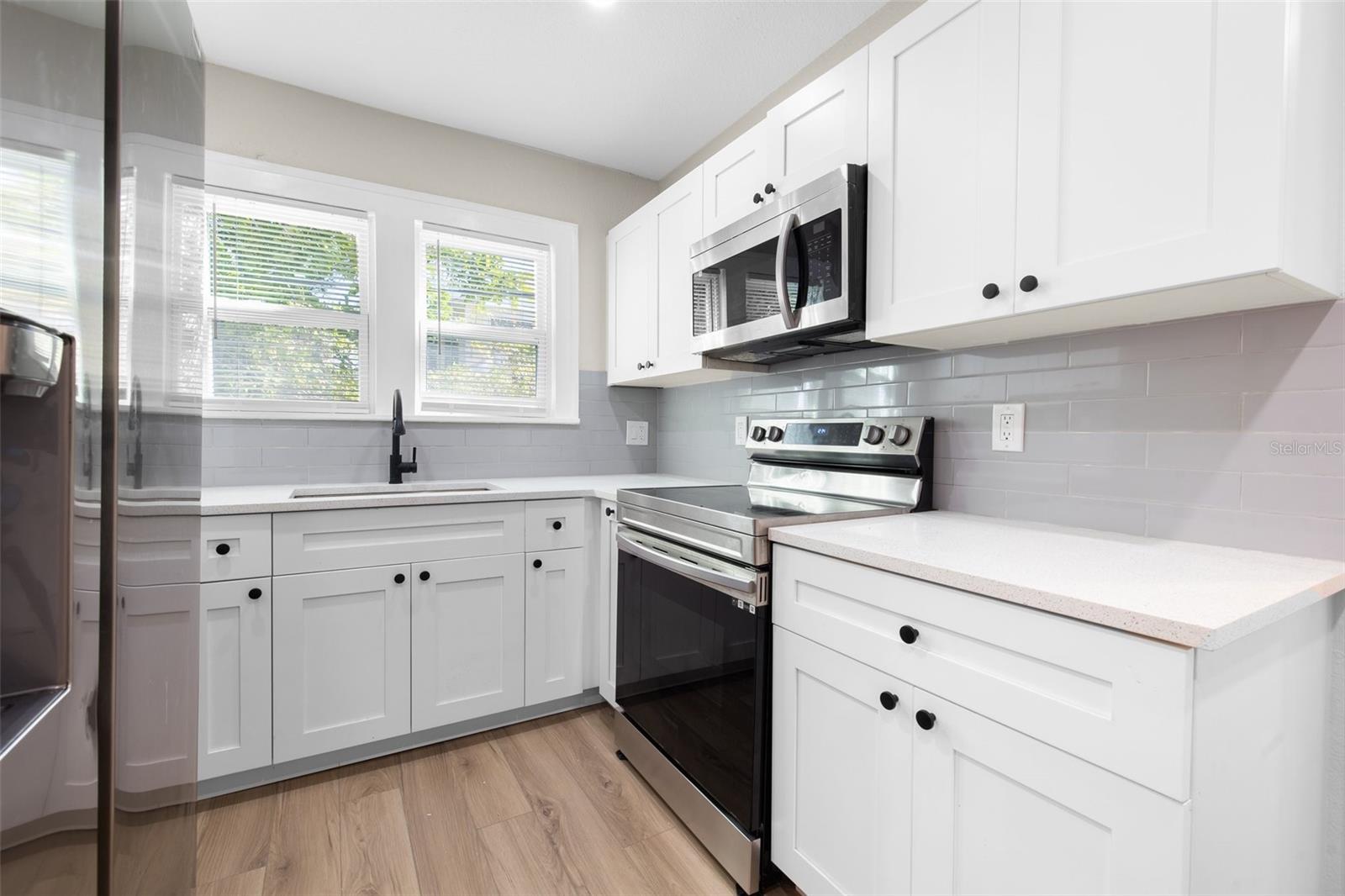 Image 11 of 25 For 781 31st Avenue N