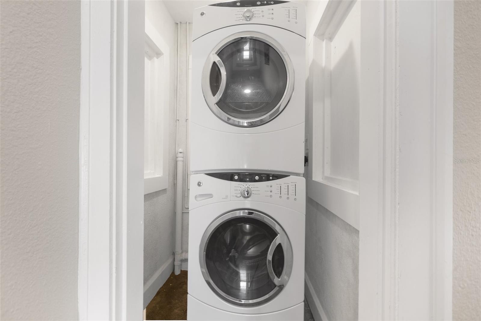 Image 12 of 25 For 781 31st Avenue N