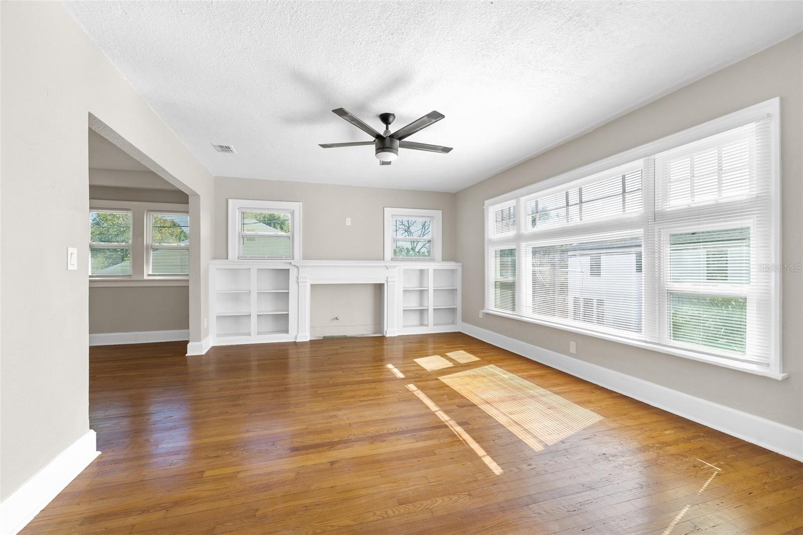 Image 13 of 25 For 781 31st Avenue N