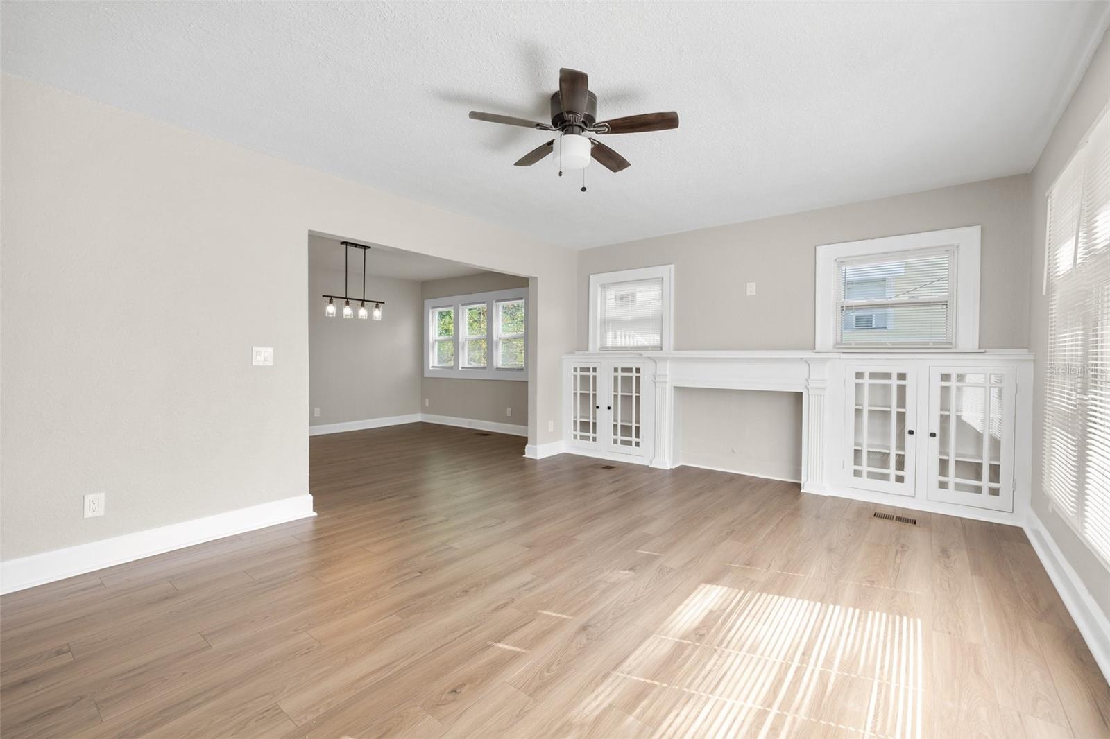 Image 4 of 25 For 781 31st Avenue N