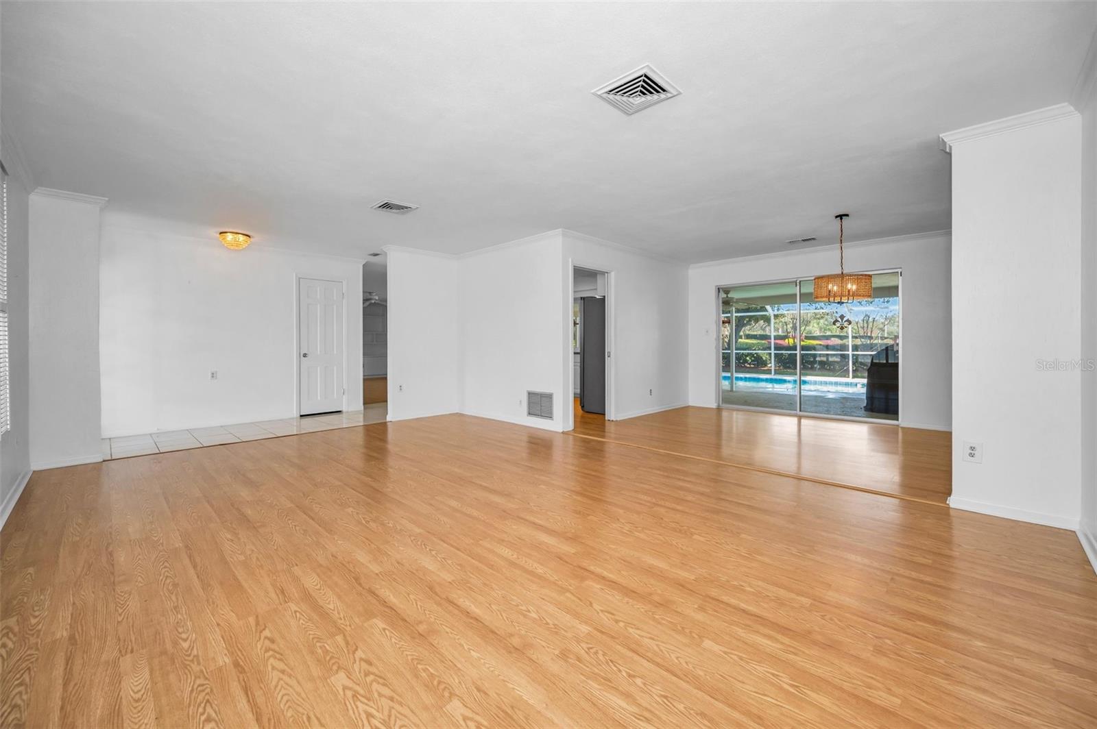 Image 19 of 75 For 4 Hibiscus Road