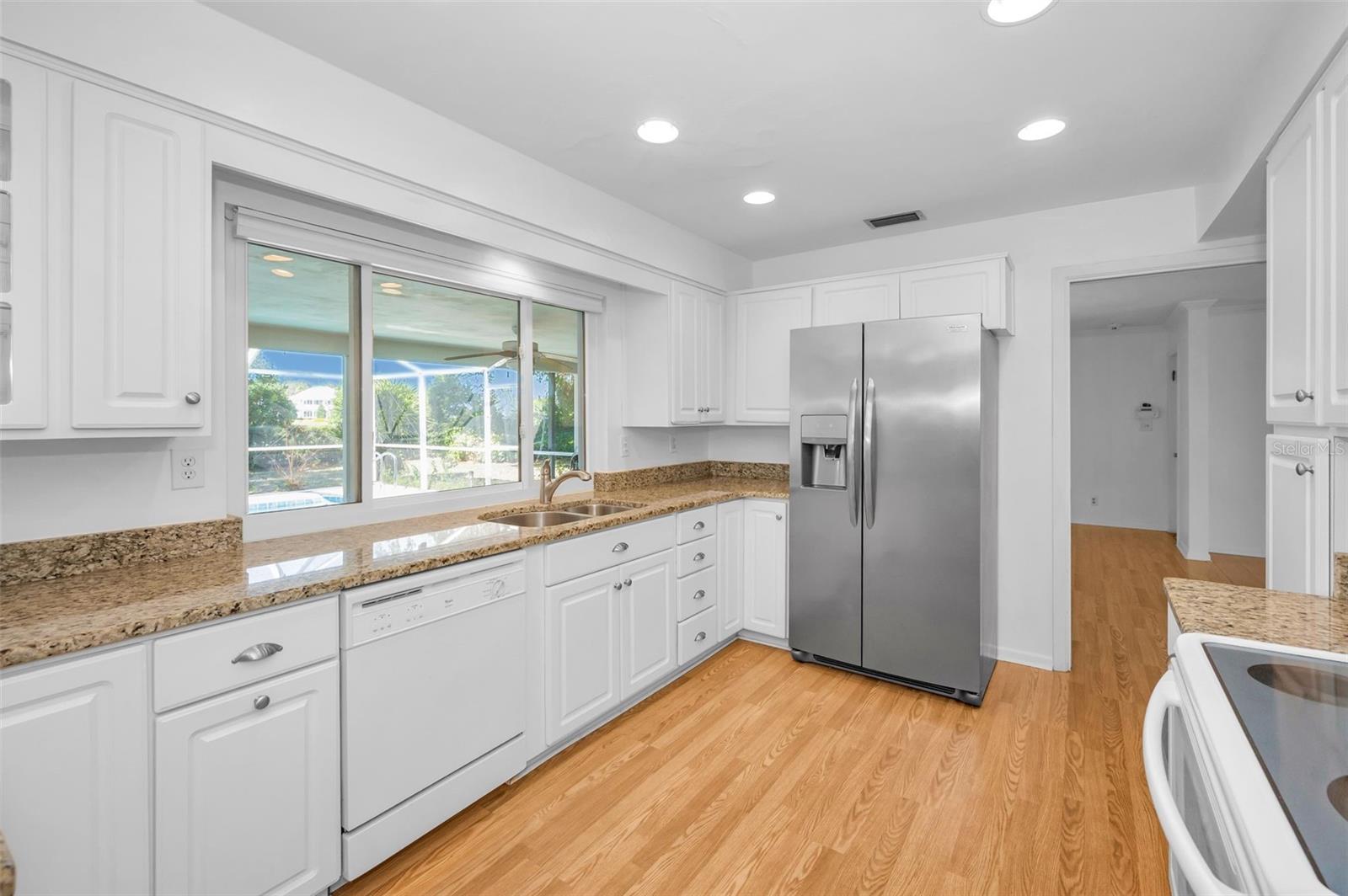 Image 25 of 75 For 4 Hibiscus Road