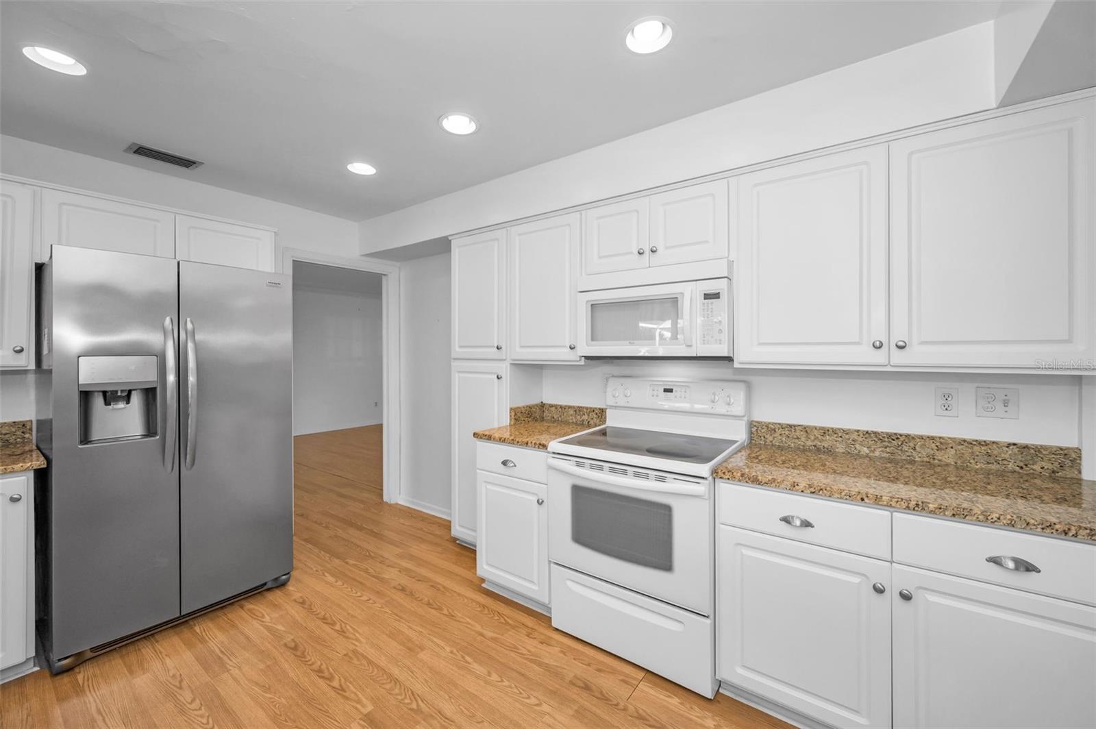 Image 26 of 75 For 4 Hibiscus Road