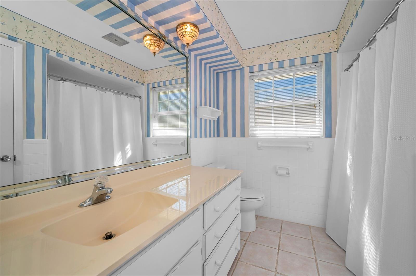 Image 43 of 75 For 4 Hibiscus Road