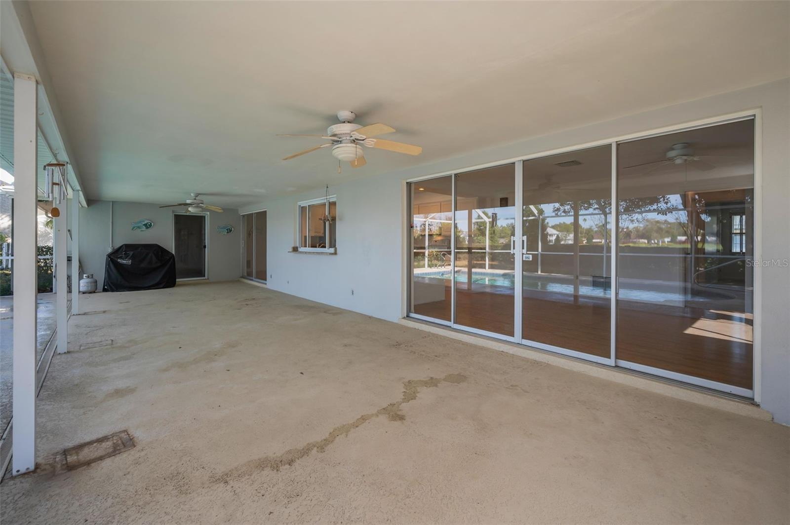 Image 48 of 75 For 4 Hibiscus Road