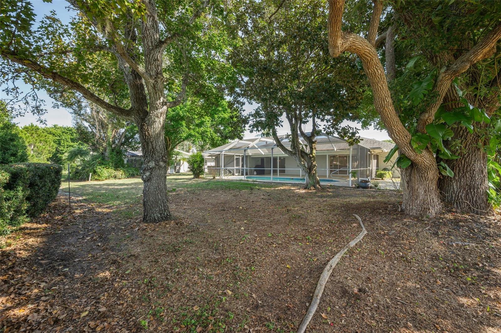 Image 65 of 75 For 4 Hibiscus Road