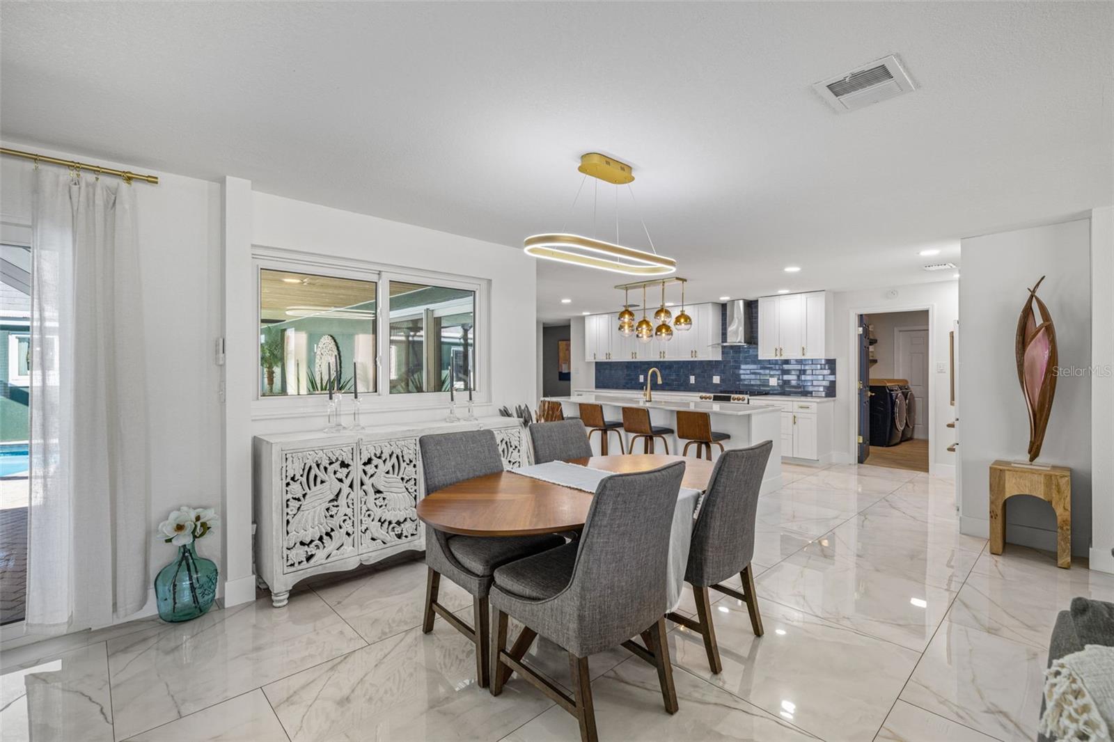 Image 10 of 40 For 2242 Buena Vista Drive