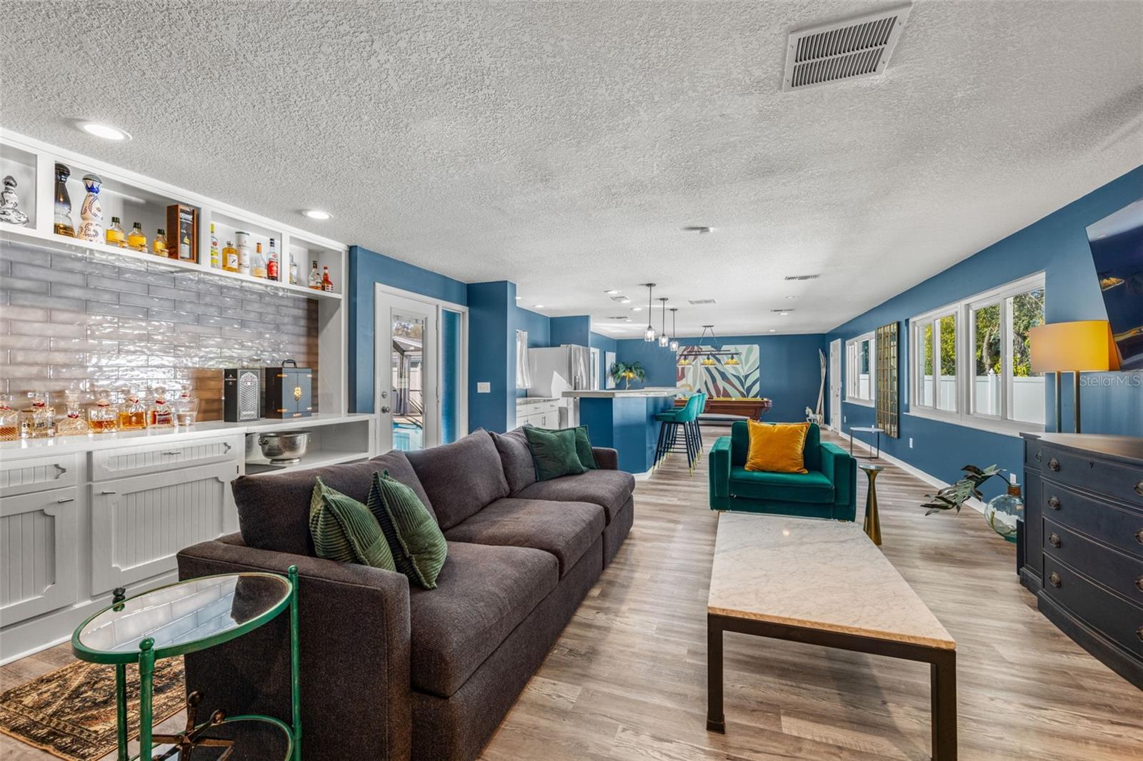 Image 17 of 40 For 2242 Buena Vista Drive