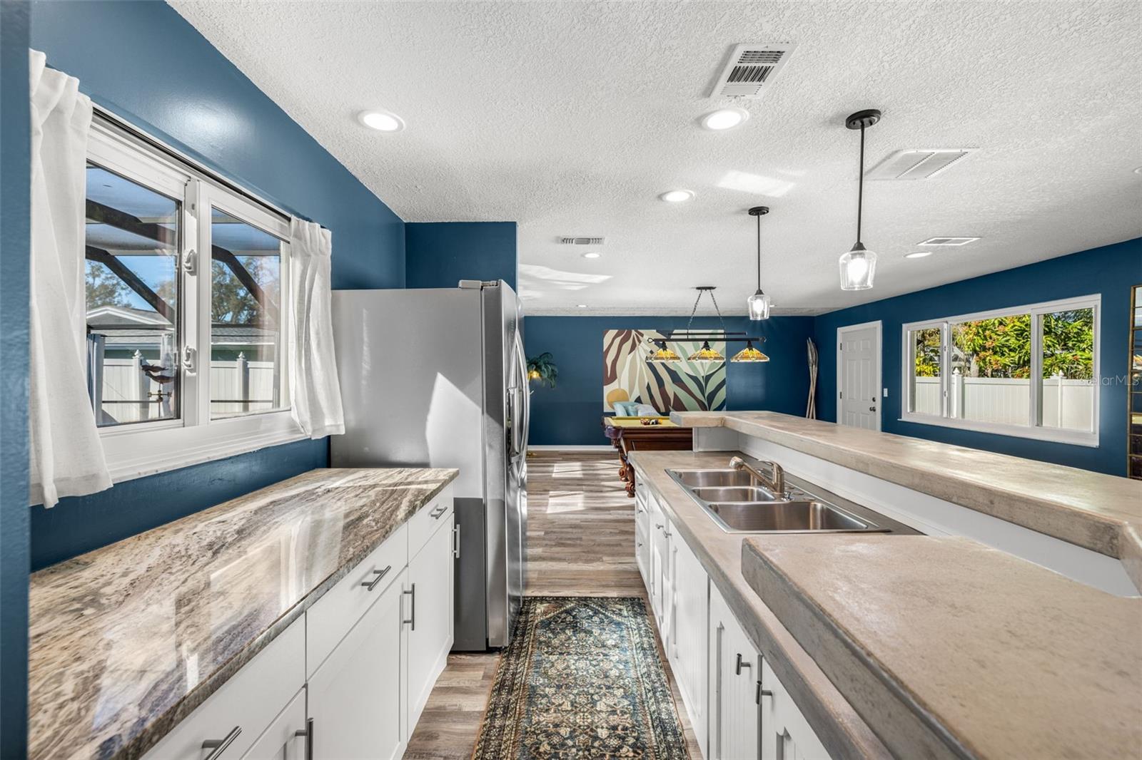 Image 20 of 40 For 2242 Buena Vista Drive