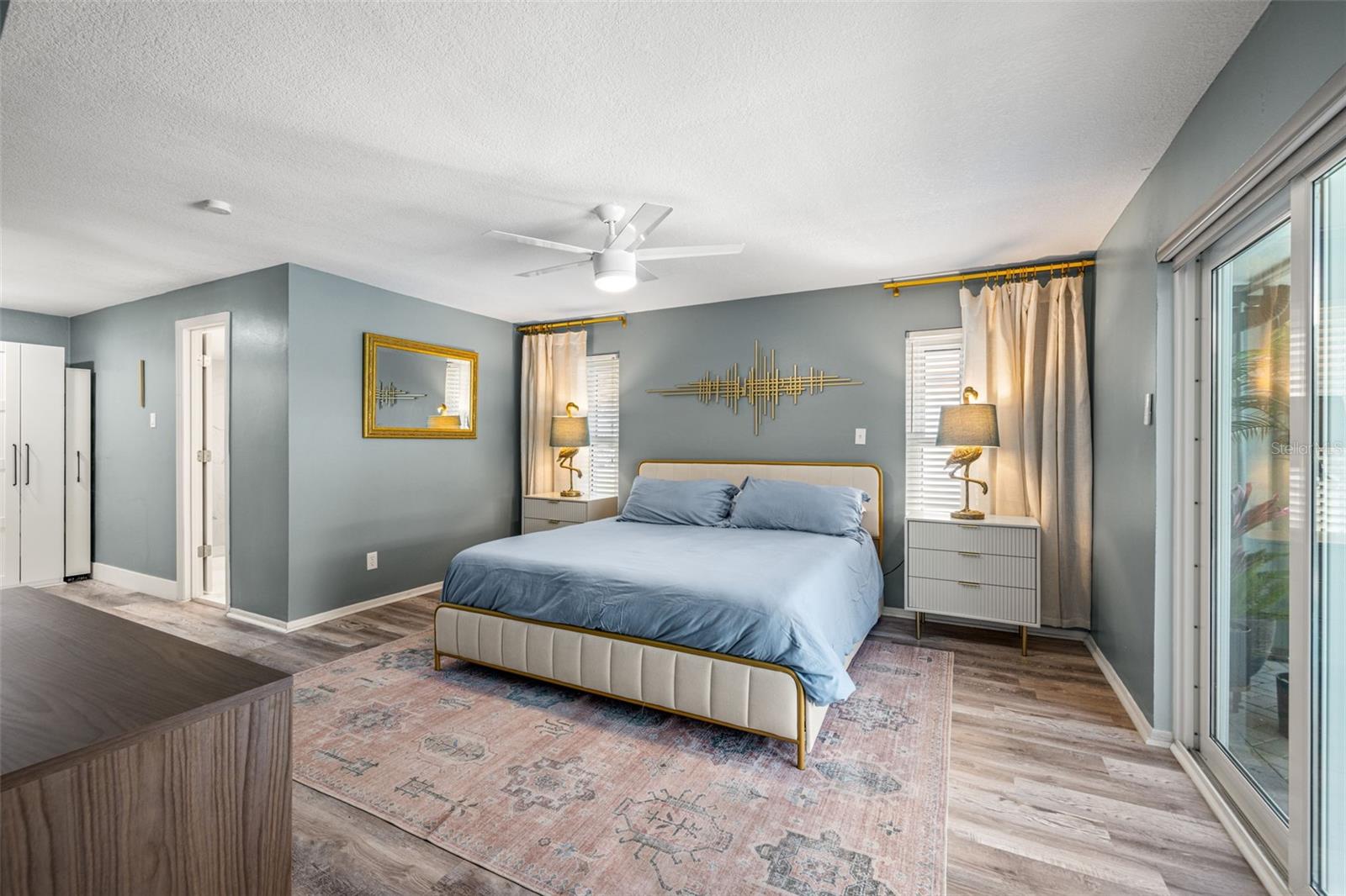 Image 22 of 40 For 2242 Buena Vista Drive