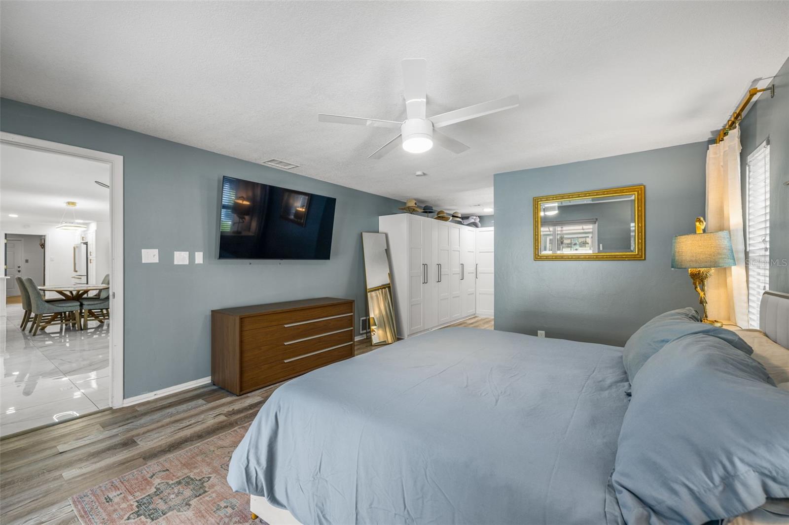 Image 23 of 40 For 2242 Buena Vista Drive