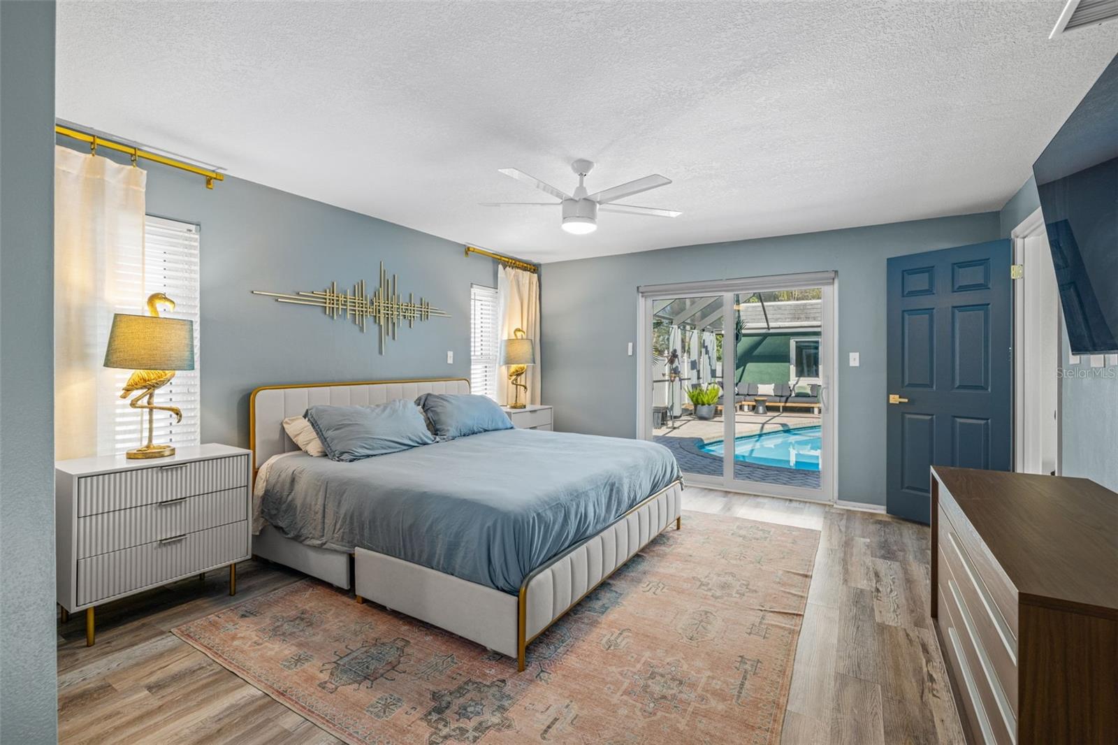 Image 24 of 40 For 2242 Buena Vista Drive