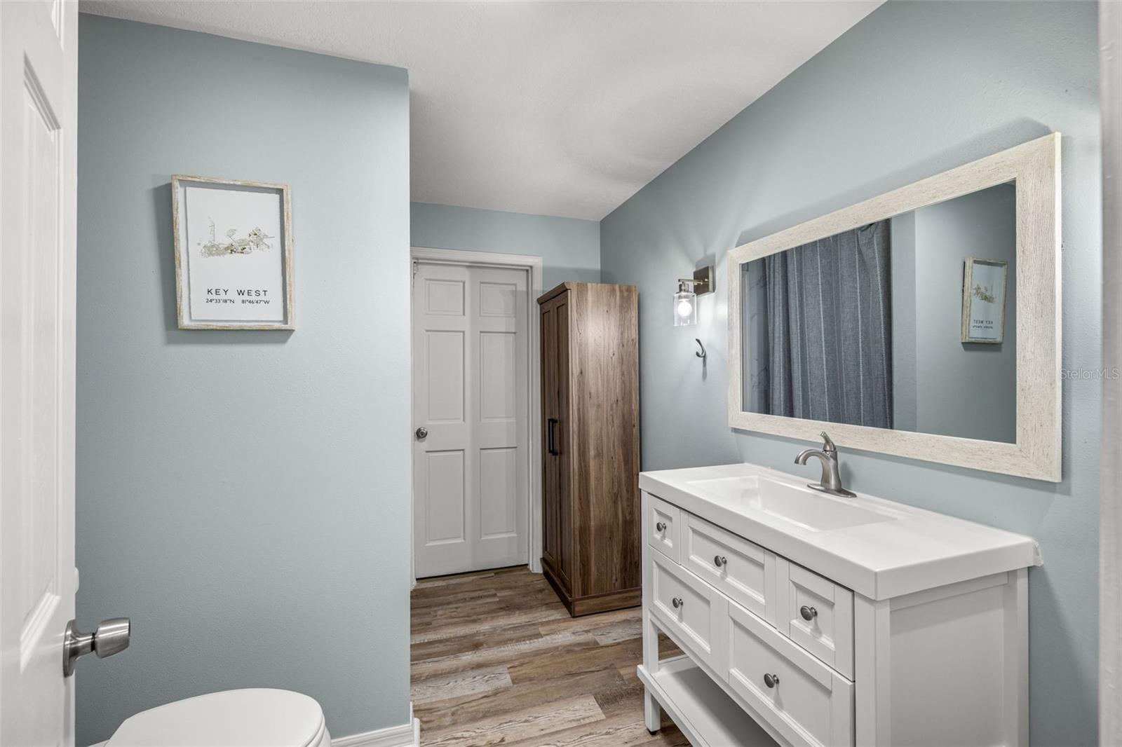 Image 31 of 40 For 2242 Buena Vista Drive