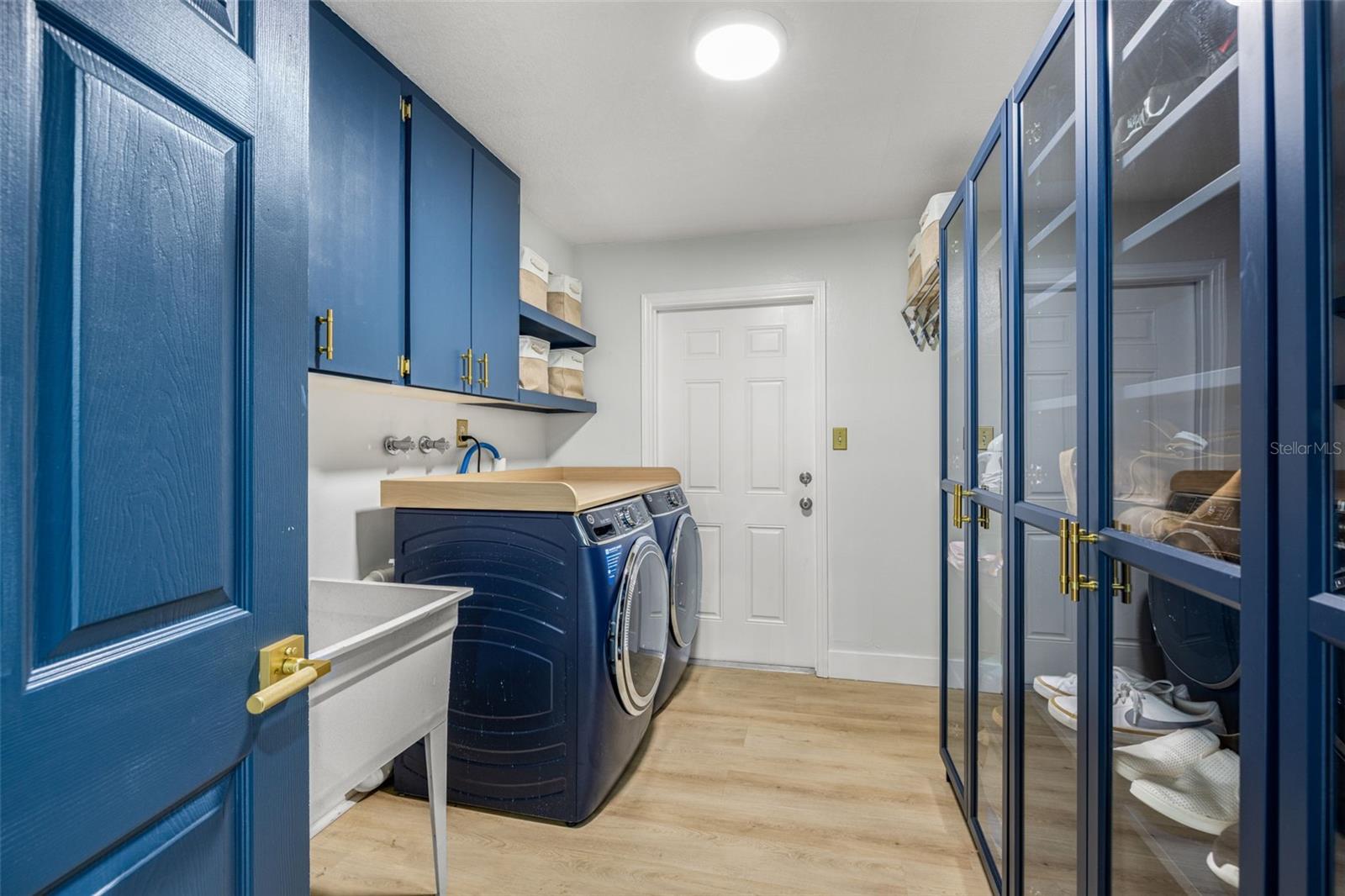 Image 34 of 40 For 2242 Buena Vista Drive