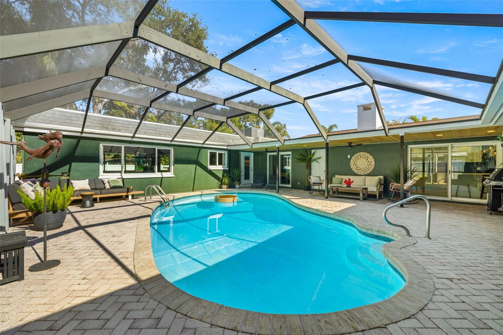 Image 36 of 40 For 2242 Buena Vista Drive