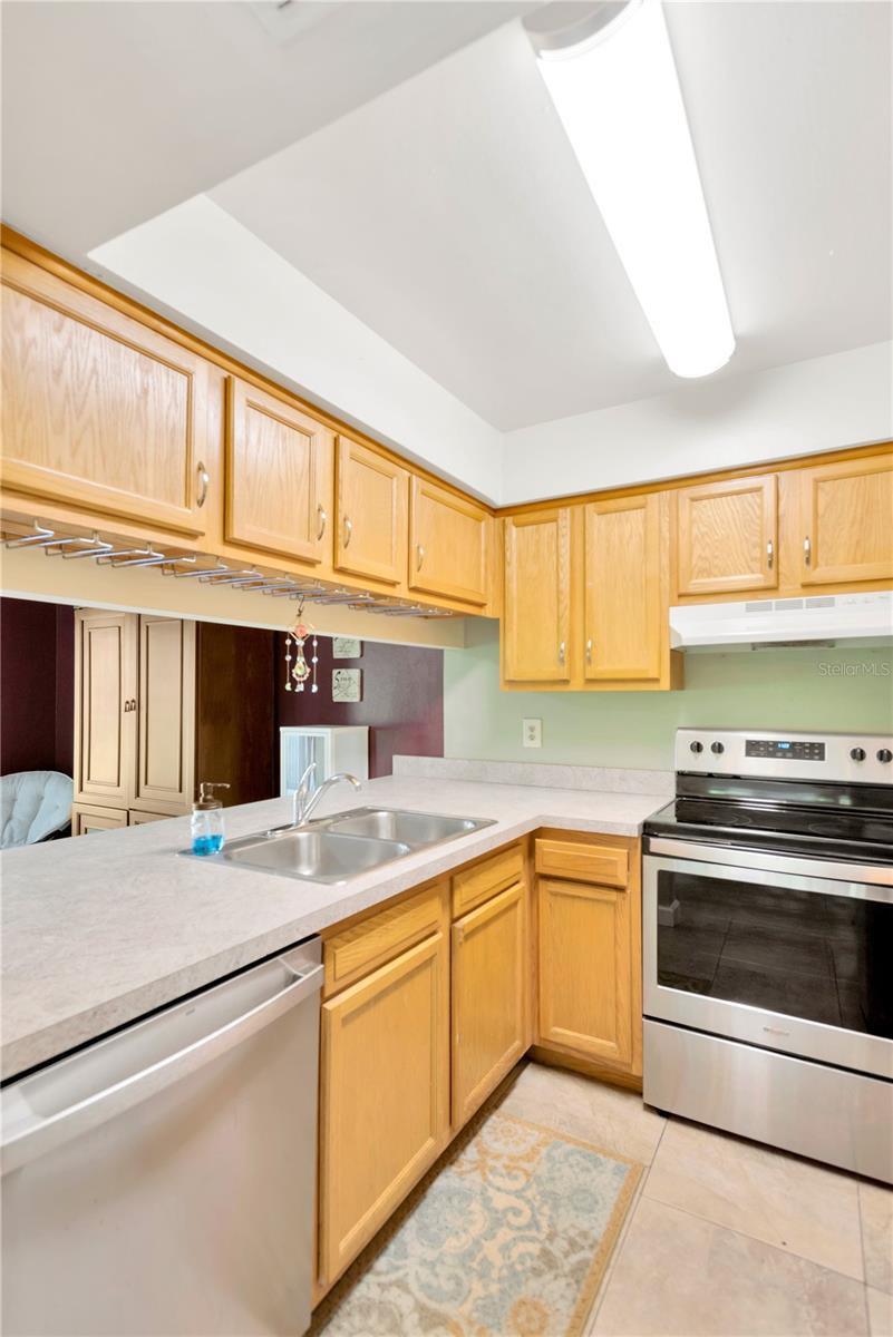 Image 13 of 37 For 5170 Sunridge Palms Drive