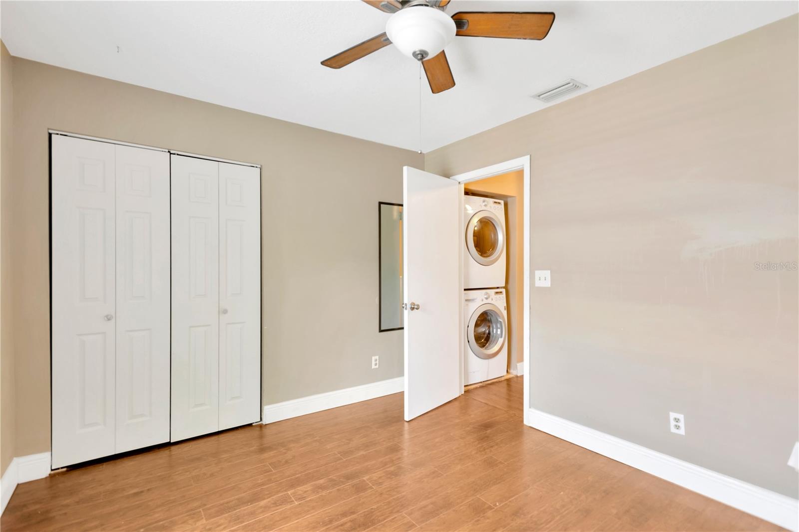 Image 18 of 37 For 5170 Sunridge Palms Drive