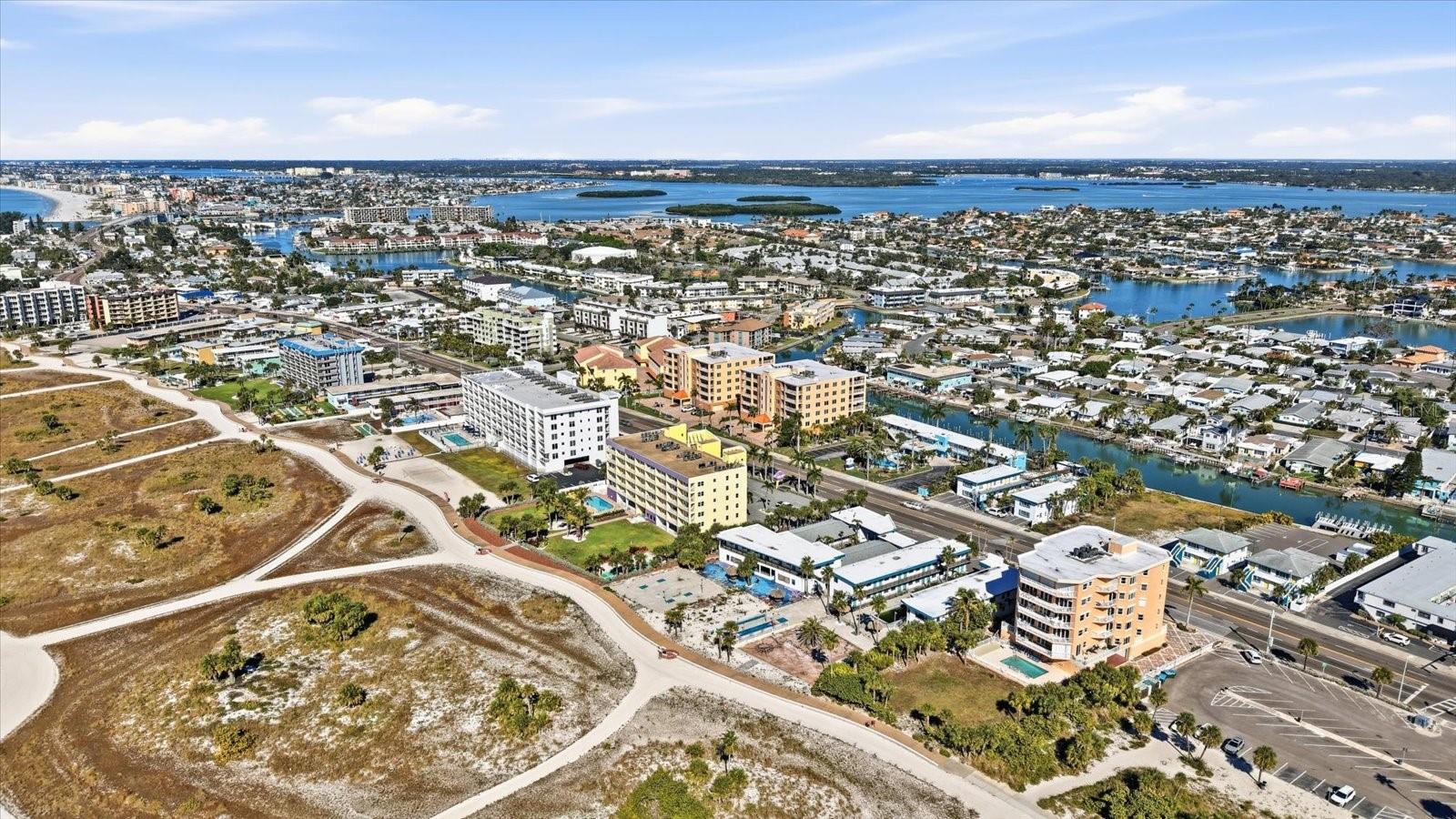 Listing photo id 14 for 11320 Gulf Boulevard