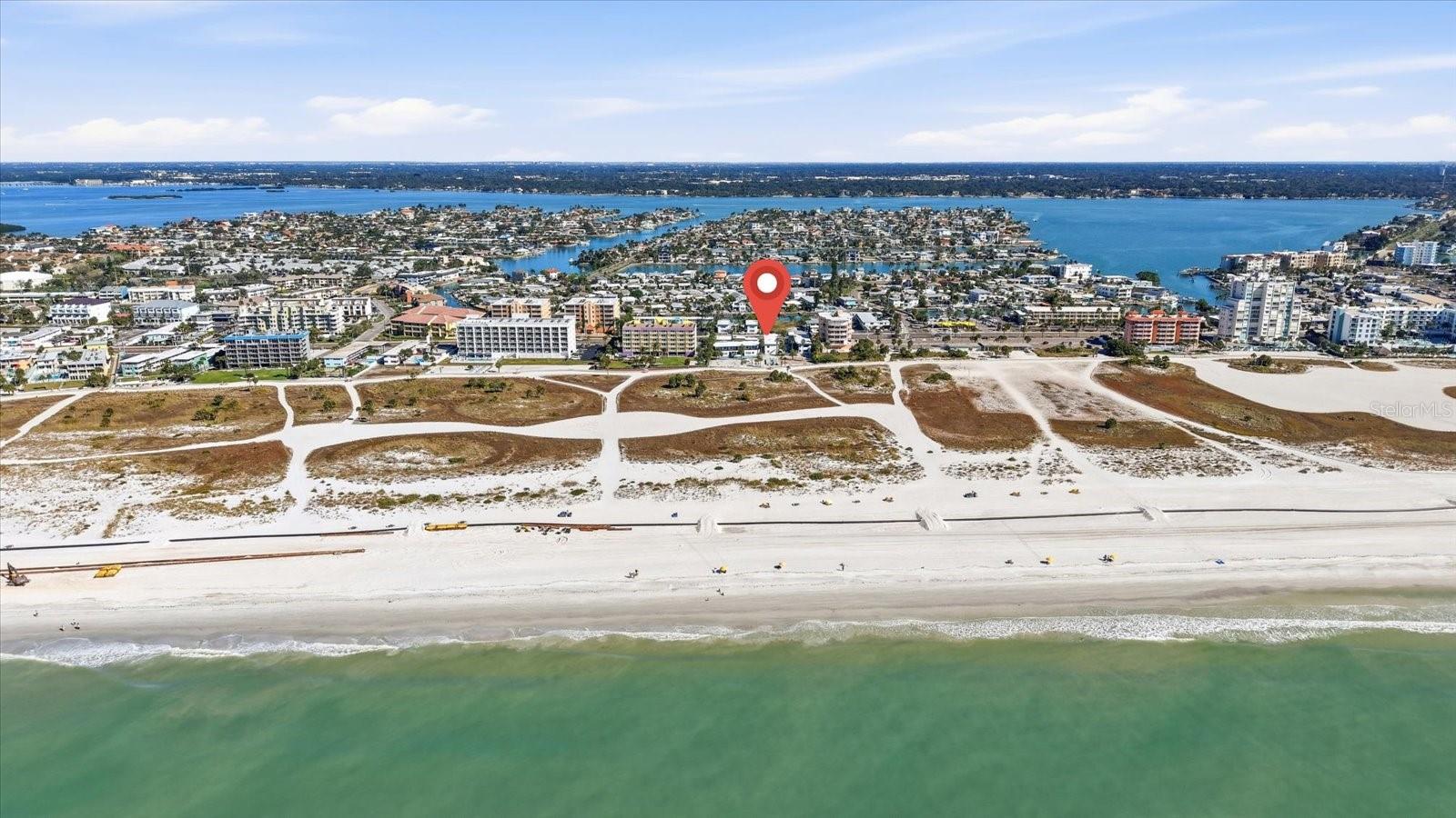 Listing photo id 18 for 11320 Gulf Boulevard