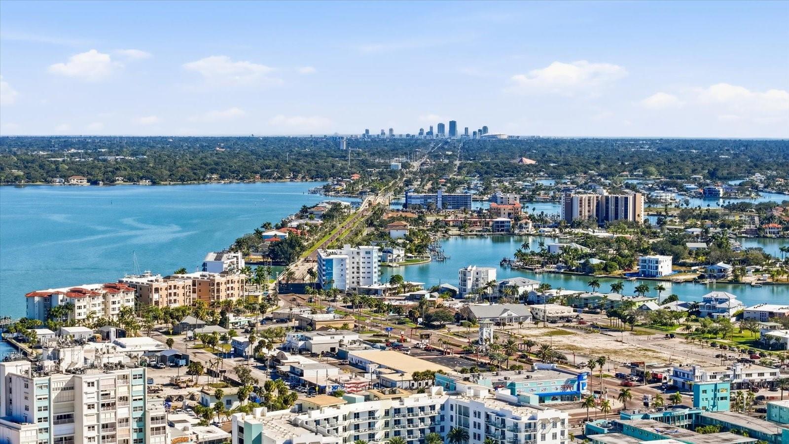 Listing photo id 25 for 11320 Gulf Boulevard