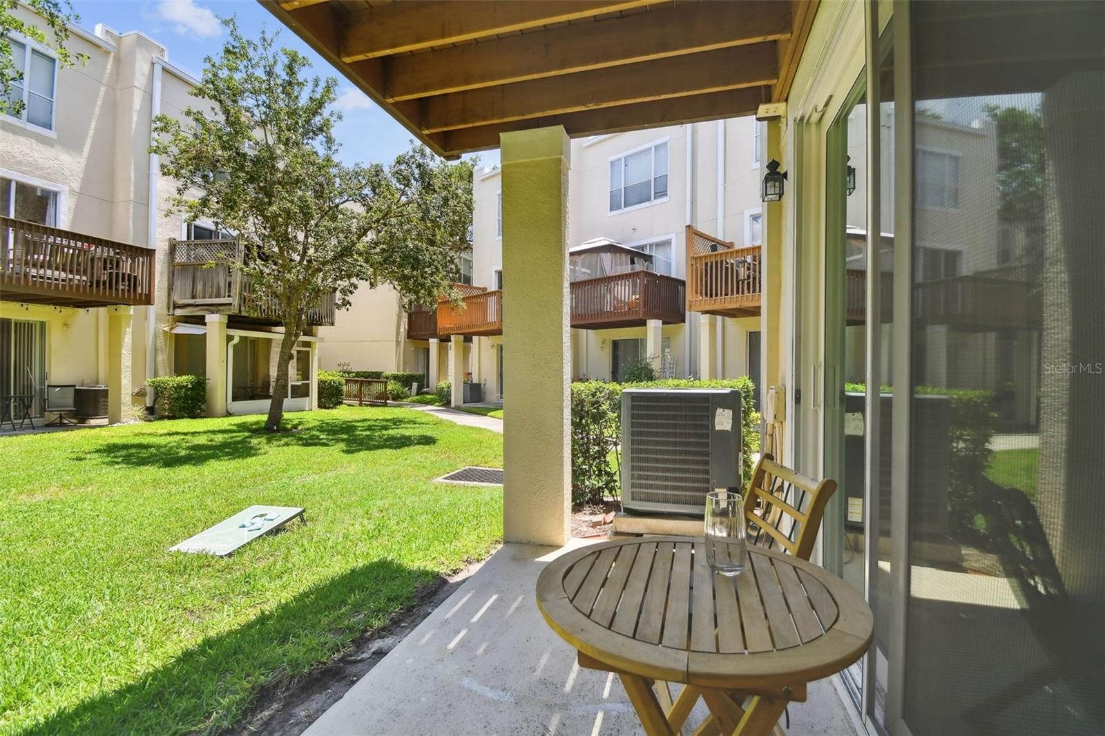 Image 15 of 77 For 3174 Bayshore Oaks Drive