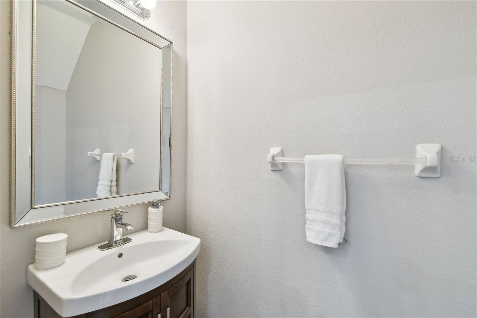 Image 30 of 77 For 3174 Bayshore Oaks Drive