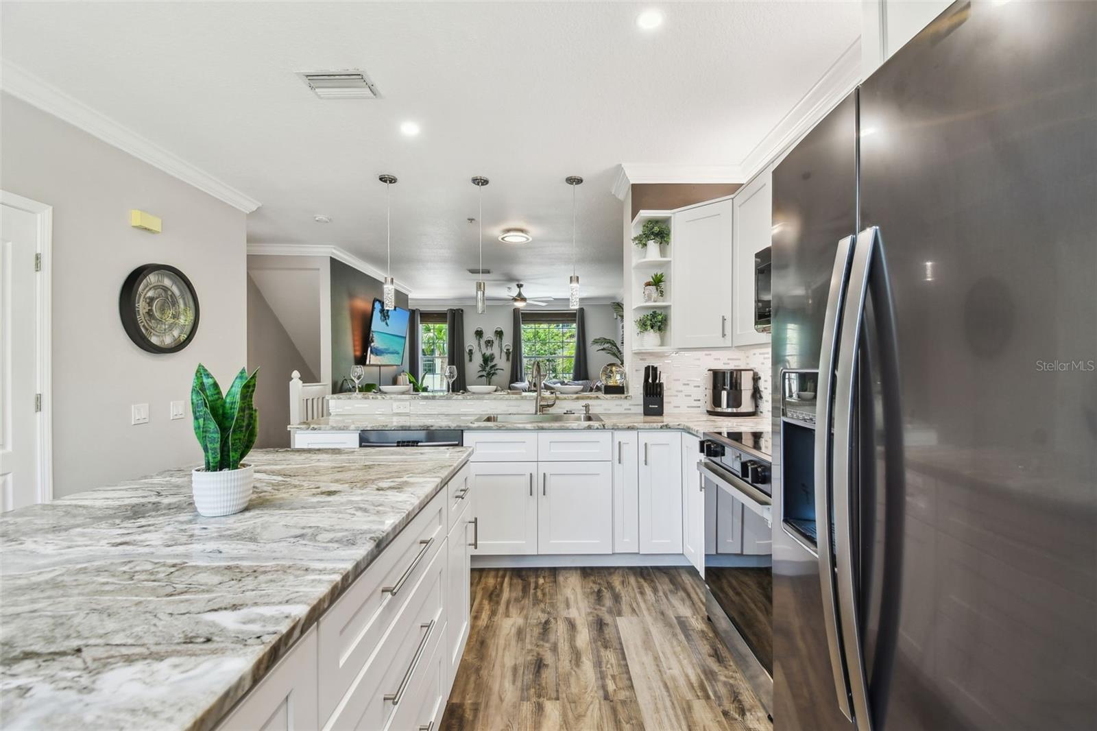 Image 35 of 77 For 3174 Bayshore Oaks Drive