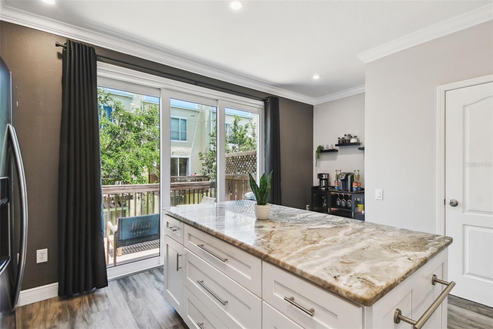 Image 38 of 77 For 3174 Bayshore Oaks Drive